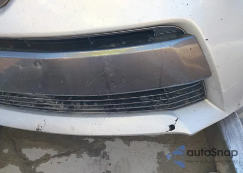 2016 Toyota Corolla Le z USA, uszkodzony, nr VIN 2T1BURHE9GC626616